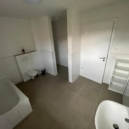 Komfortable Gruppenunterkunft Im Apartament Bielefeld