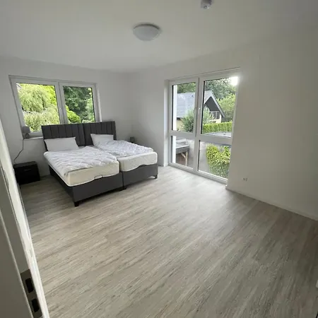 Komfortable Gruppenunterkunft Im Apartament Bielefeld